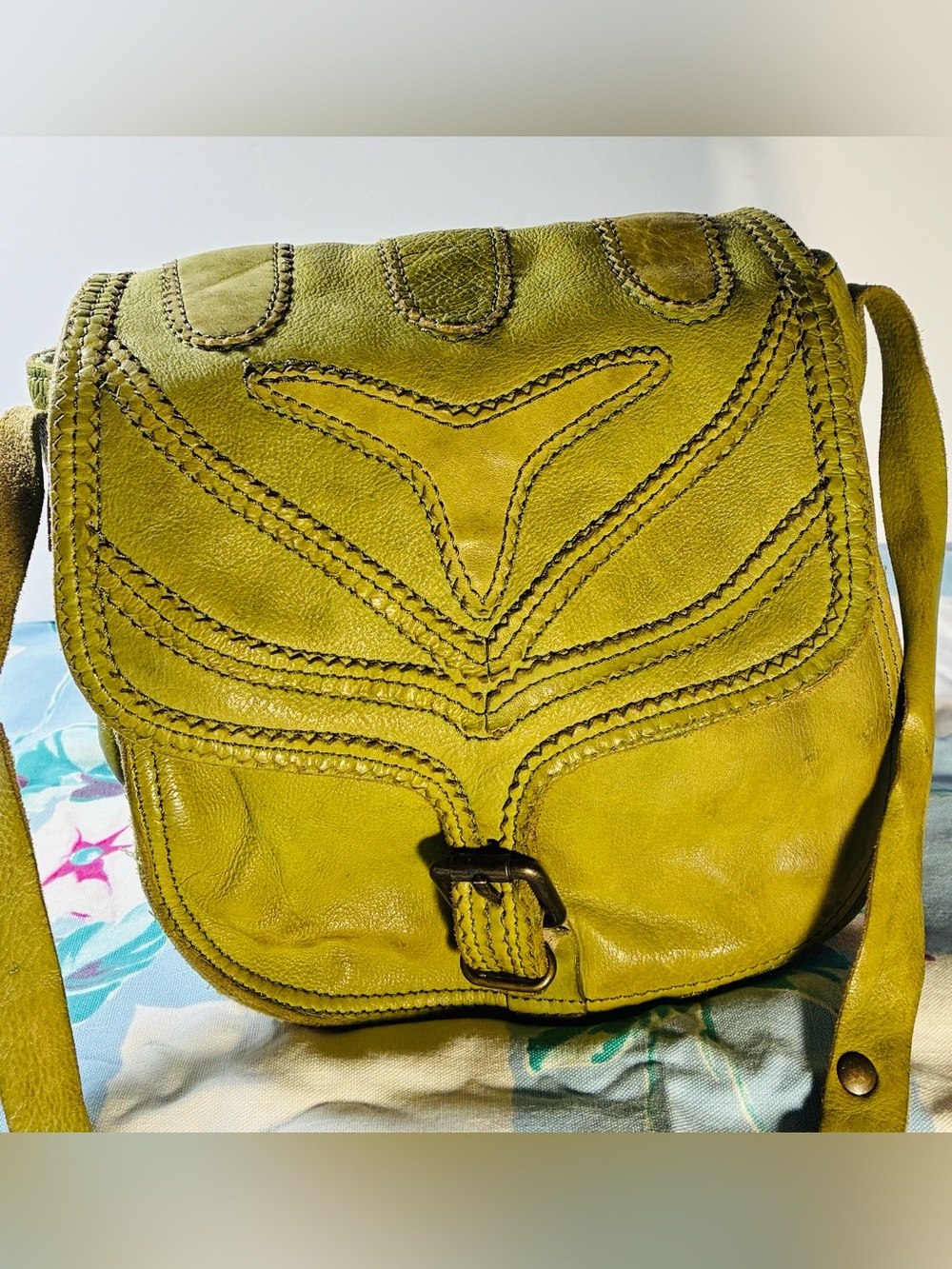 Vintage Leather Never Mind Green Crossbody bag